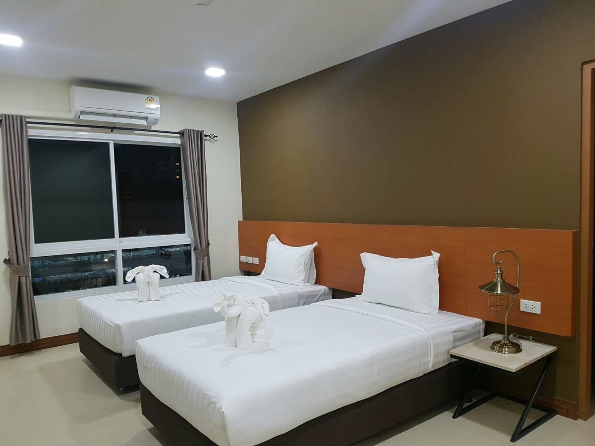 Devloft Hotel Korat Накхонратчасима Экстерьер фото